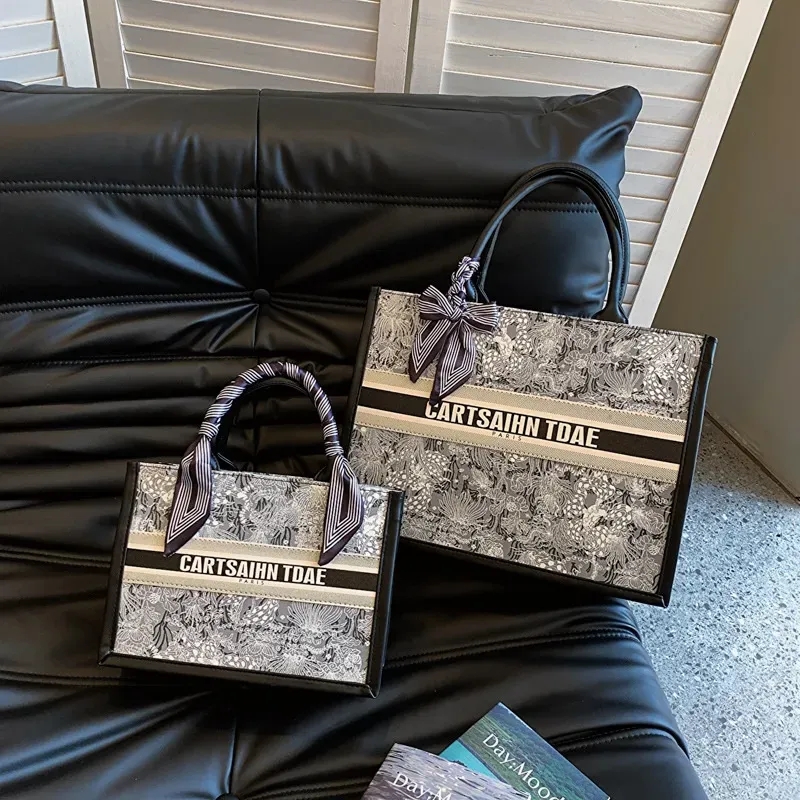 Tote Bag Designer Bag Fashion Shoulder Bag Luxury Bag Designer Commuter Printed Scarf Handbag Large Capacity Underarm Bag Tote Blue Shopper bag