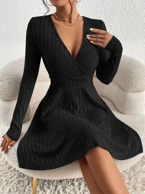 Tight Cut Out Dresses New Solid Color V Neck For Women Sexy Waist Cinching Long Sleeve Short Dress Slimming Versatile Dress Sexy Dress