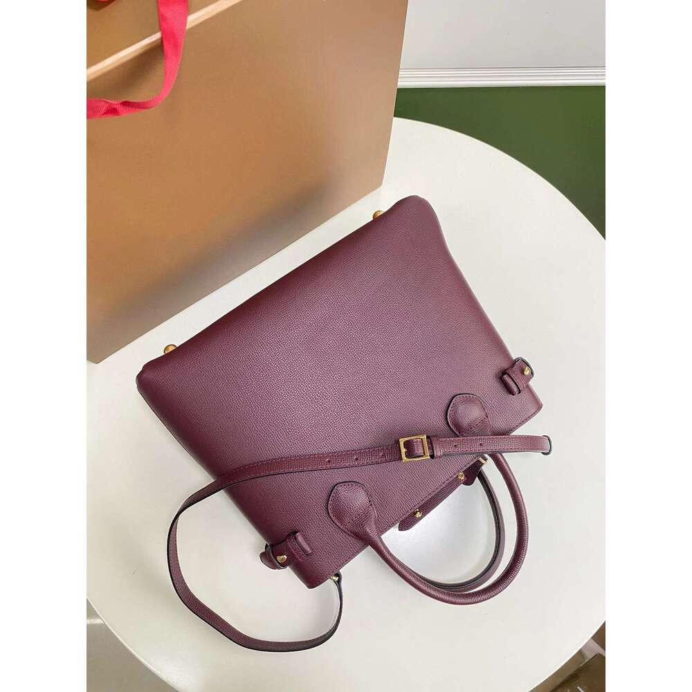 Ladies Tote Large Capacity Handbag Crossbody Bag Made of Genuine Leather Material New High Quality Fashionable Elegant bag