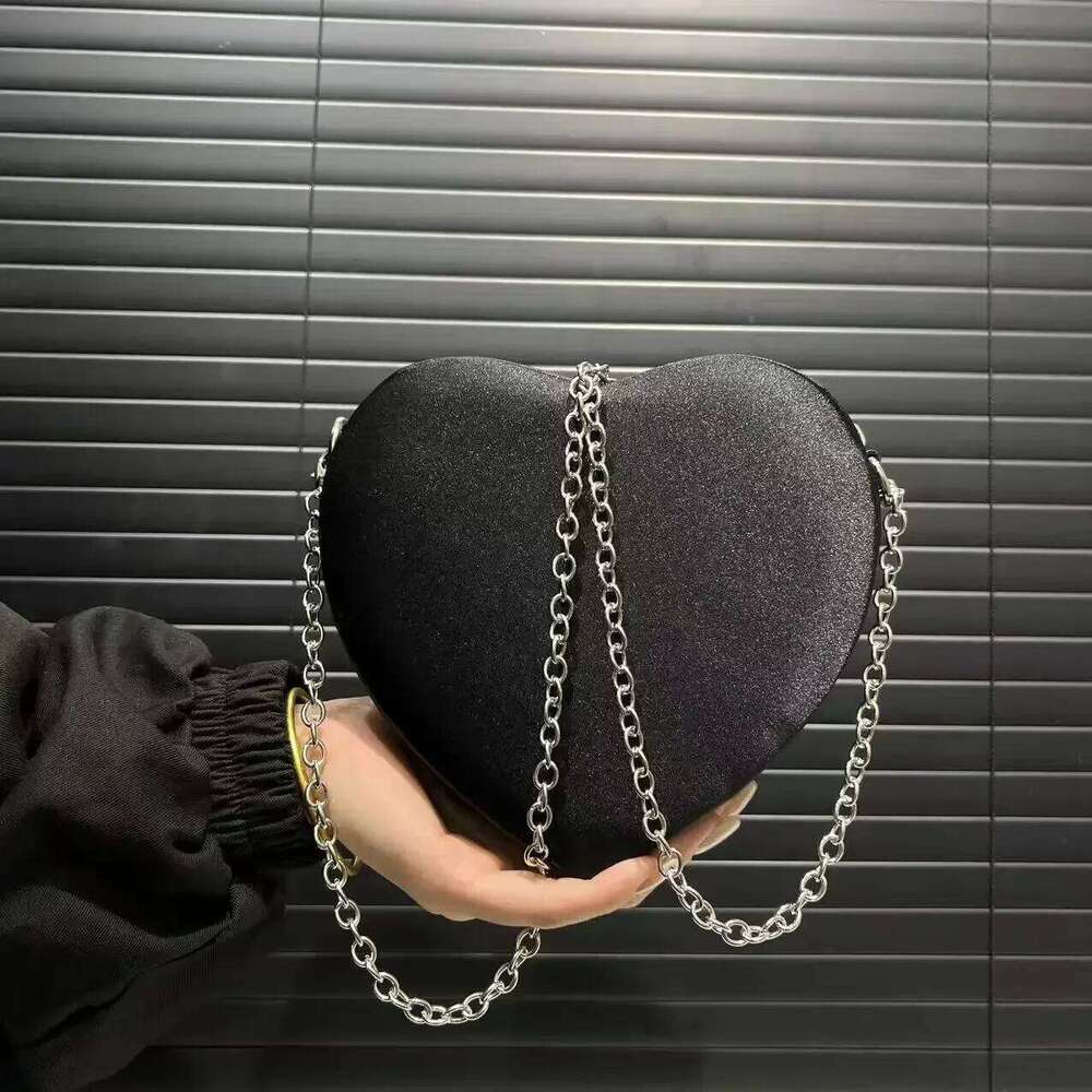 Women's Bags Designer Ladies' Fashionable Elegant Dinner Love Shoulder Bag, Small And Exquisite Chain Diagonal Cross Bag