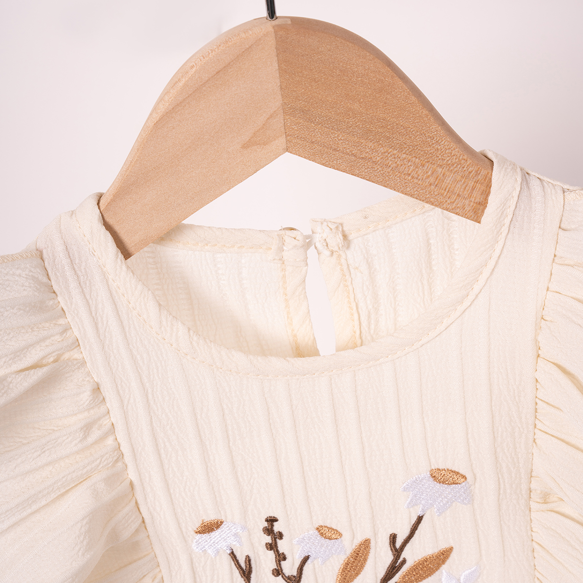 Baby Girl New Summer Casual Embroidered Dress, Baby Clothes Butterfly Sleeve Sweetheart Dress, Baby Designer Clothing for daily wear and outings. SS01