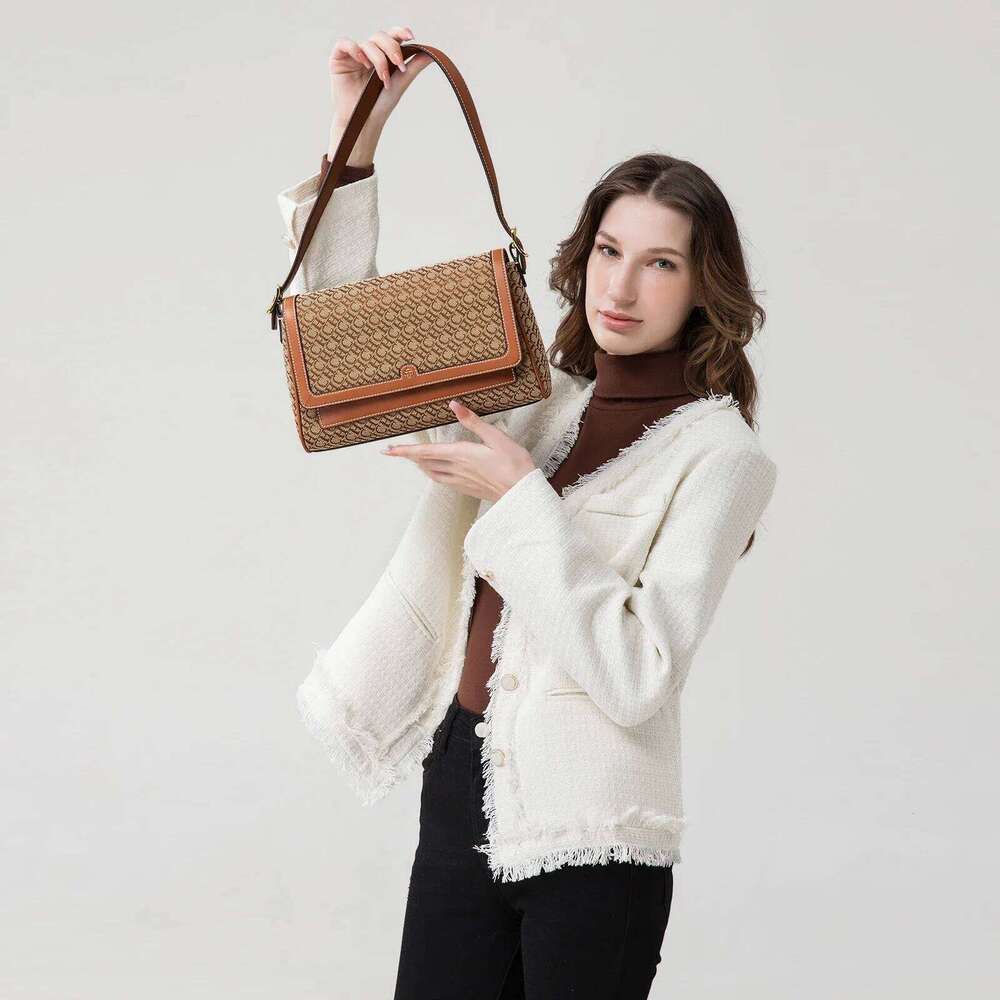 Women's Fashionable Classic Exquisite Letter Printing Female Shoulder Bag Retro Style Simple And Elegant Ladies Handbag