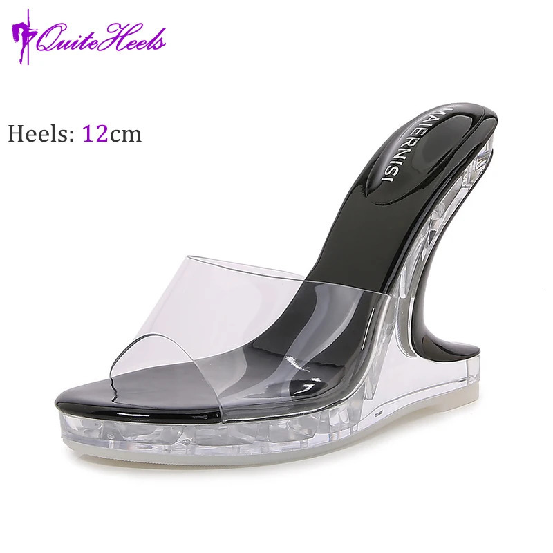 The summer highheeled sandals are versatile transparent banquet crystal shoes show the toes and worn with wedge hee 250526