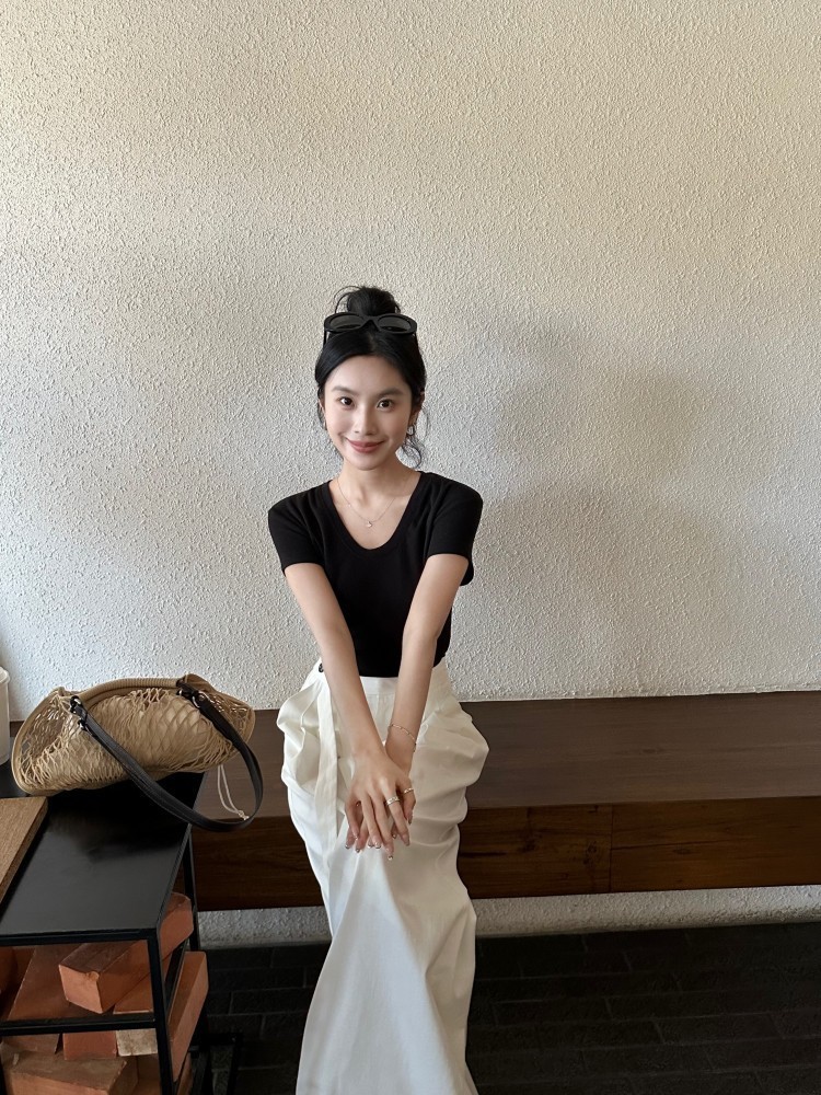 HL240 Spring and Summer Hot Style Minimalist Slim Fit Bottoming Shirt Short Sleeve T-shirt Women