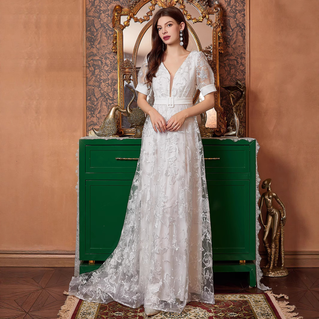 Womens new trailing lace wedding dress bridal gown banquet party V-neck trailing gown