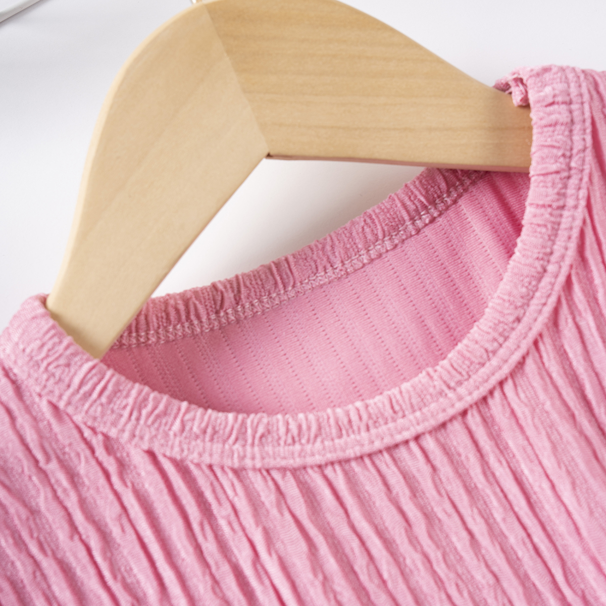 Baby girl summer set, comfortable short sleeved top and wide leg pants, casual and fashionable style, suitable for daily or party wear, suitable for o