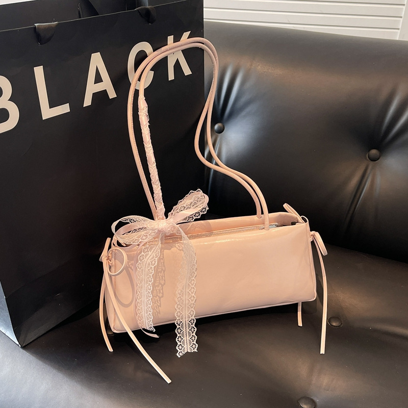 2025 New Fashion Korean Ballet Style Niche Underarm Bag Elegant Commuter Shoulder Handbag for Women