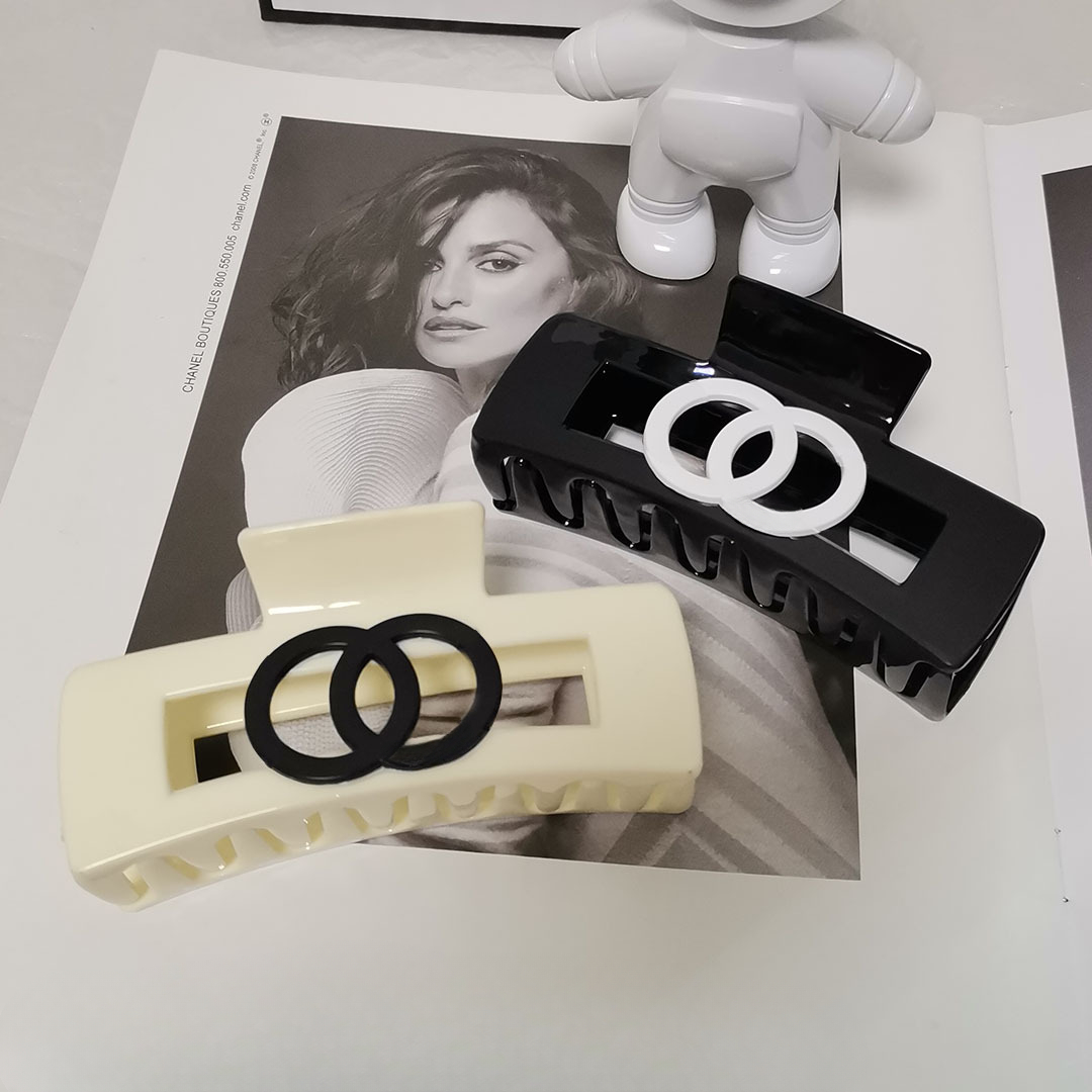 Vintage Women Hair Clips Barrette Classic Hair Clip Hair Accessories Designer Hair Clip Fashion Jewelry Gift Black White