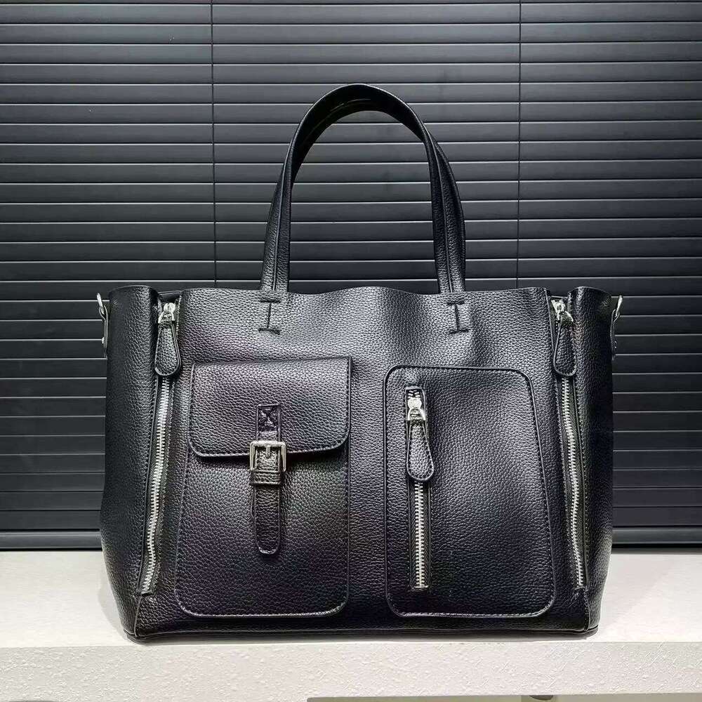 Women's Bags Designer Ladies' Fashionable Personalized Oversized Multi Pocket With Large Capacity, Retro And Simple Shoulder Bag