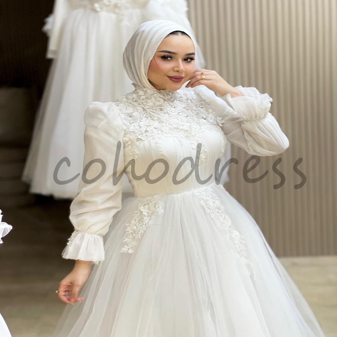 Modest Muslim Wedding Dress 2025 Indonesian Long Sleeve Lace Bride Dress Abaya Beaded Country Bridal Dress A Line High Neck Robe De Mariage Vestio De 