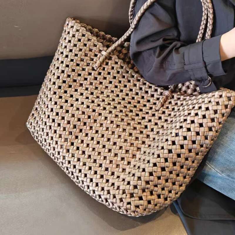 New woven large capacity bag Haruku style literary young woman s simple and versatile rhombus rope shoulder handbag