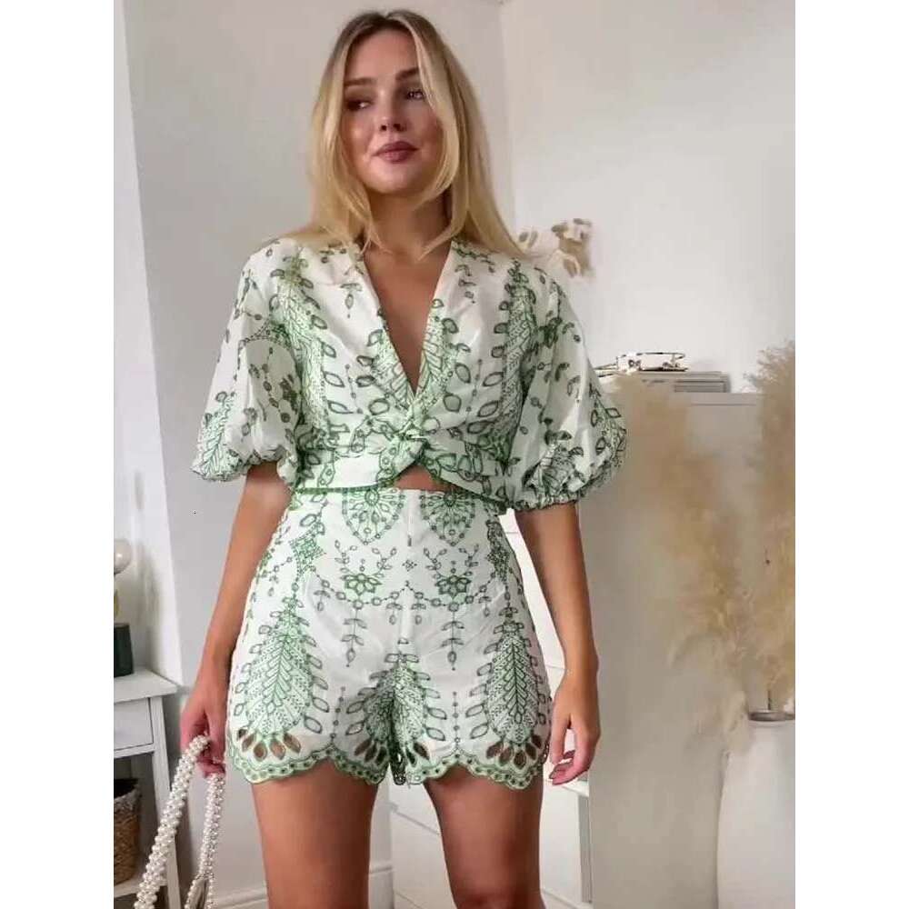 Woman 2 Pieces Sets 2024 New Fashion Embroidery Short Blouse Summer Women Suit Shorts Two Piece Set Womens Outfits