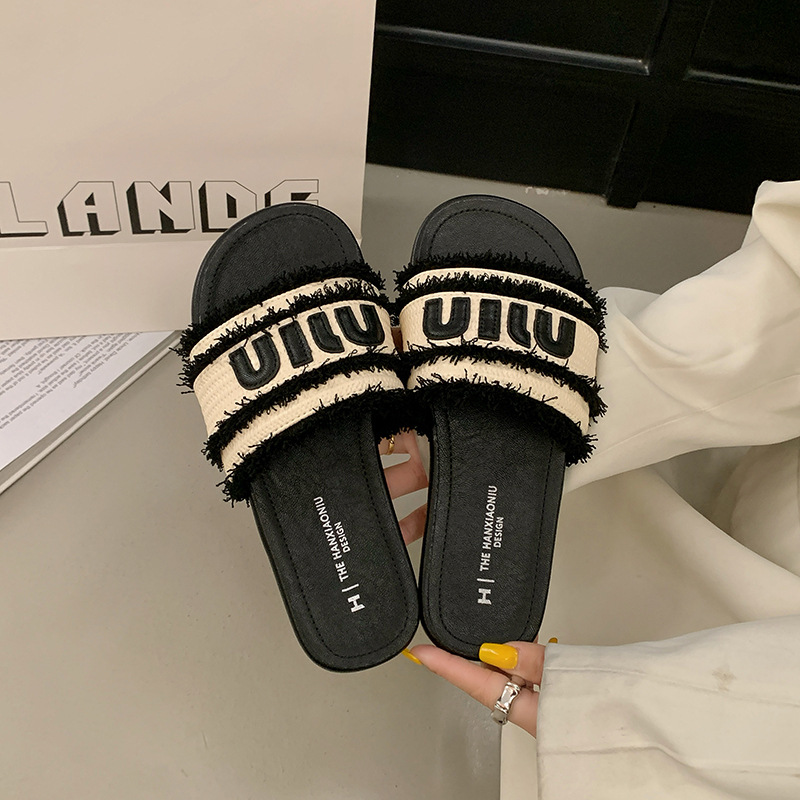 2025 New Summer Women's One-strap Flat Sandals with Toe-baring Design Suitable for Beach and Outdoor Wear Casual and Versatile Slippers in Fairy 