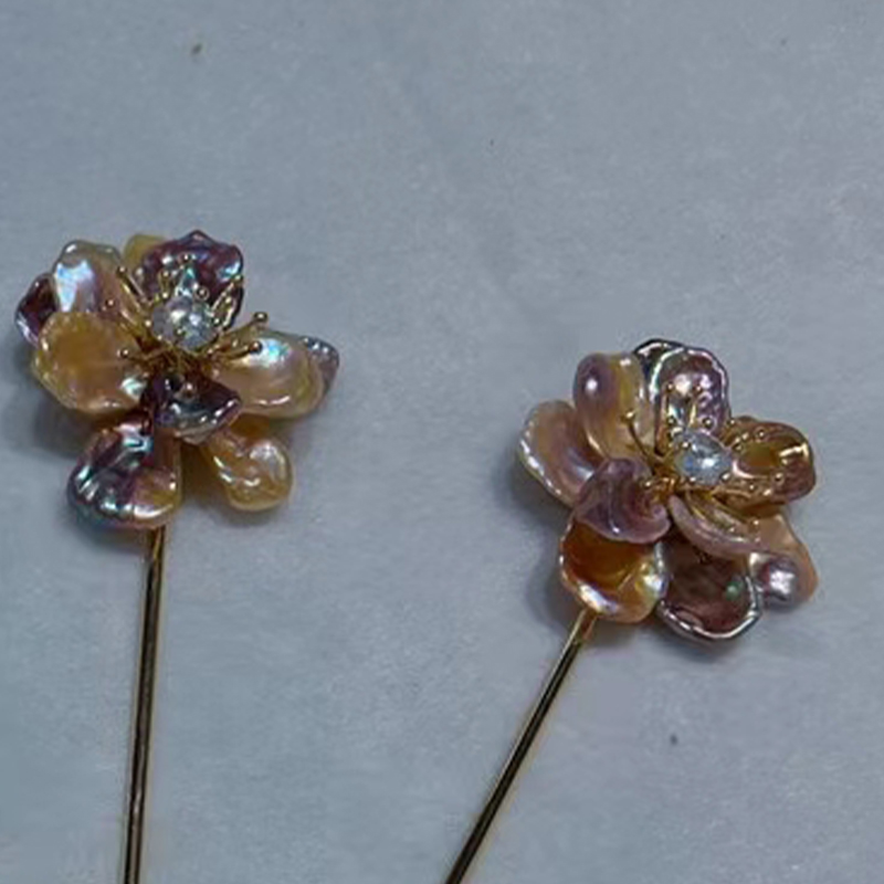 Chic Vintage Style Women's Flower Pin with Real Pearls for Earrings Accessory Collection