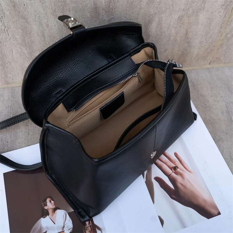 2025 New Real Cow Tote Bag Women Genuine Leather Handbag Solid Pattern Fashion Ladies Cowhide Shoulder Or Sling Bags