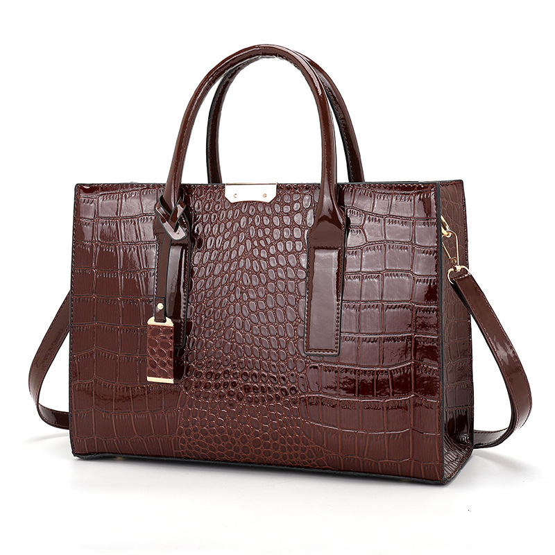 Top quality brand premium new free designer bag one shoulder crossbody bag 2025 new crocodile pattern multifunctional handheld handbag brand new free 