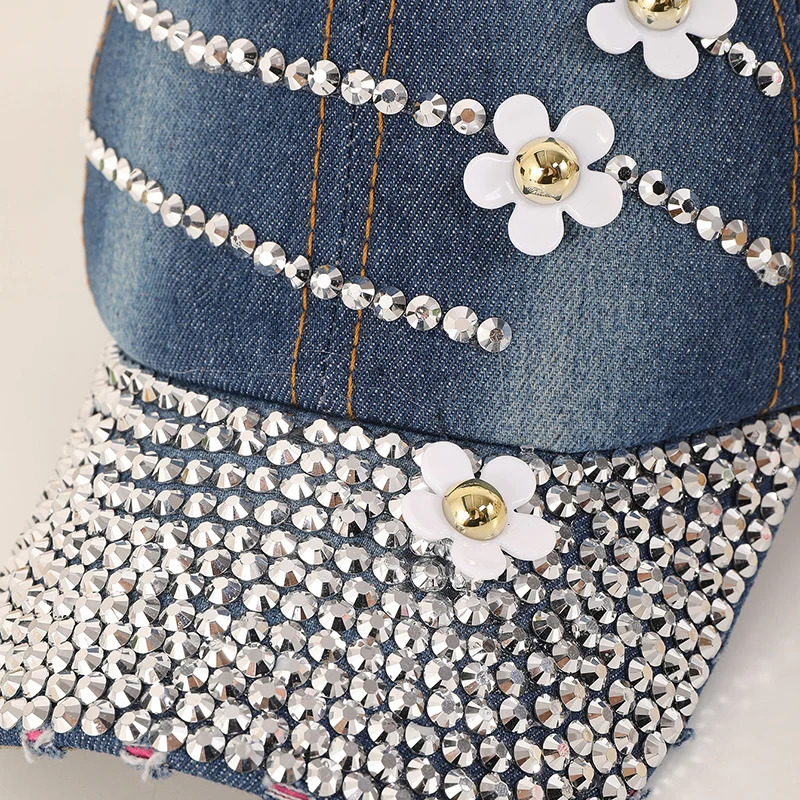 Trendy diamond-encrusted four-flower soft-top cowboy baseball cap for womens daily commute with a versatile sun hat 250522