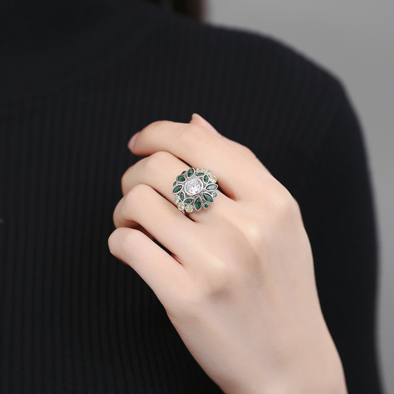 Sophisticated Ladies' 925 Sterling Bracelet Featuring Shimmering Emerald-Toned Gemstones