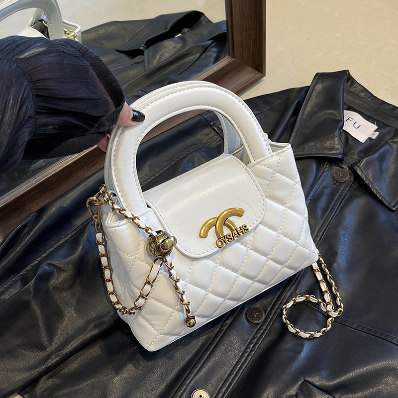Free shipping designer's new single-shoulder crossbody bag for women's foreign trade, fashionable and trendy light luxury hand-held diamond 
