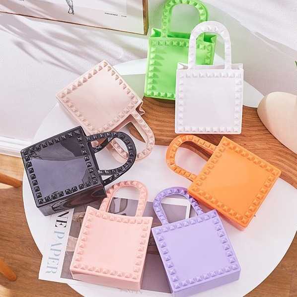 Pvc Jelly Bag Fashion and Versatile Rivet Vegetable Basket Durable and Easy to Wash Summer Womens Handbag