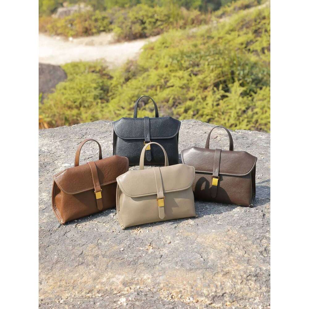 2025 NEW Genuine Leather Handbag For Women Soft Cowhide Crossbody Female Daily Commuting Shoulder Bag gift