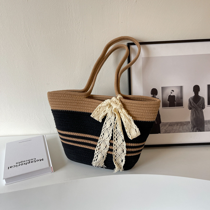 New Style Elegant Rope Women, Large Capacity Shoulder for Beach Vacation, Beautiful and Artistic Woven Bag