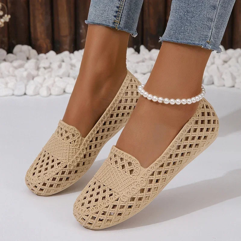 Summer Fashionable and Comfortable Hollow Womens Flat Shoes Casual Outer Wear Nonslip Toecap Sandals 250526