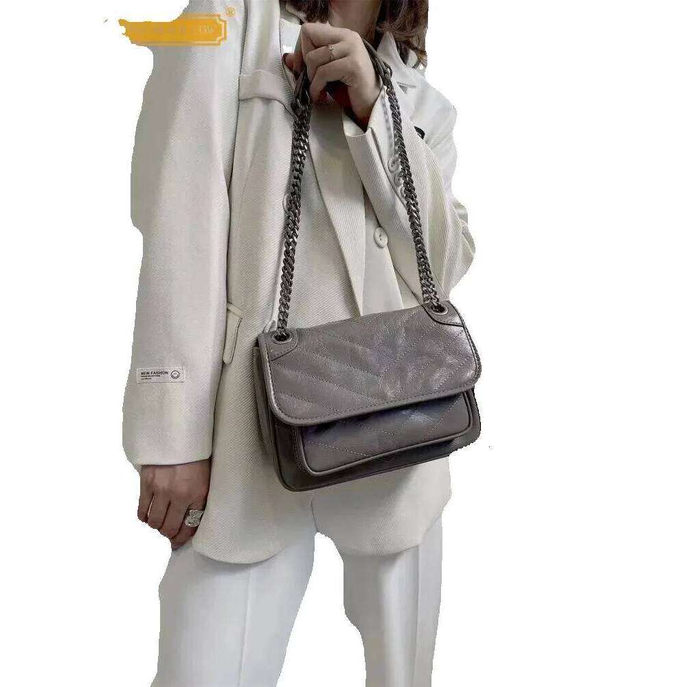 Designer Luxury Designer Luxury Vintage Women Chain Strap Messenger Oil Wax Cow Leather Shoulder Bag Autumn New Office Ladies Work Crossbody Bags Satc