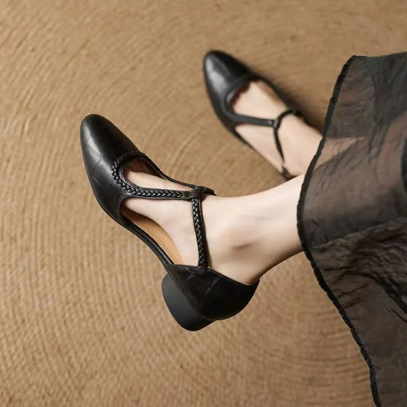 Womens Textured TStrap Flat Sandals Adjustable Ankle Buckle with Woven Detail for Casual Formal Occasions 250526