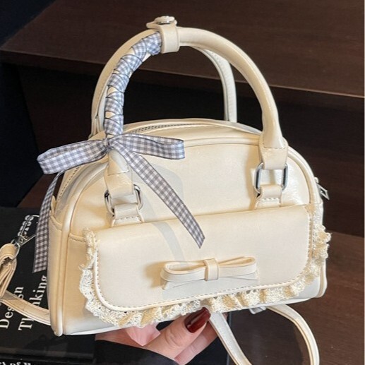 Korean Style Fashion Handbag Tote for Women 2025 New Design Versatile Small Square Simple Crossbody Bag