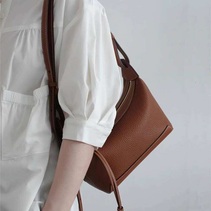 High End Luxury Niche Kite Lunch Box New Single Shoulder Crossbody Vintage Baguette Underarm Bag for Women