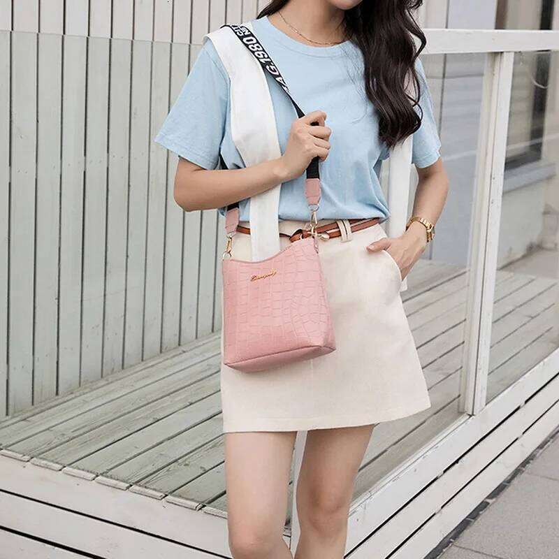 Messenger Bags Crocodile Pu Leather Female Crossbody Shoulder Hand Bags For Women 2022 High Quality Ladies Handbags