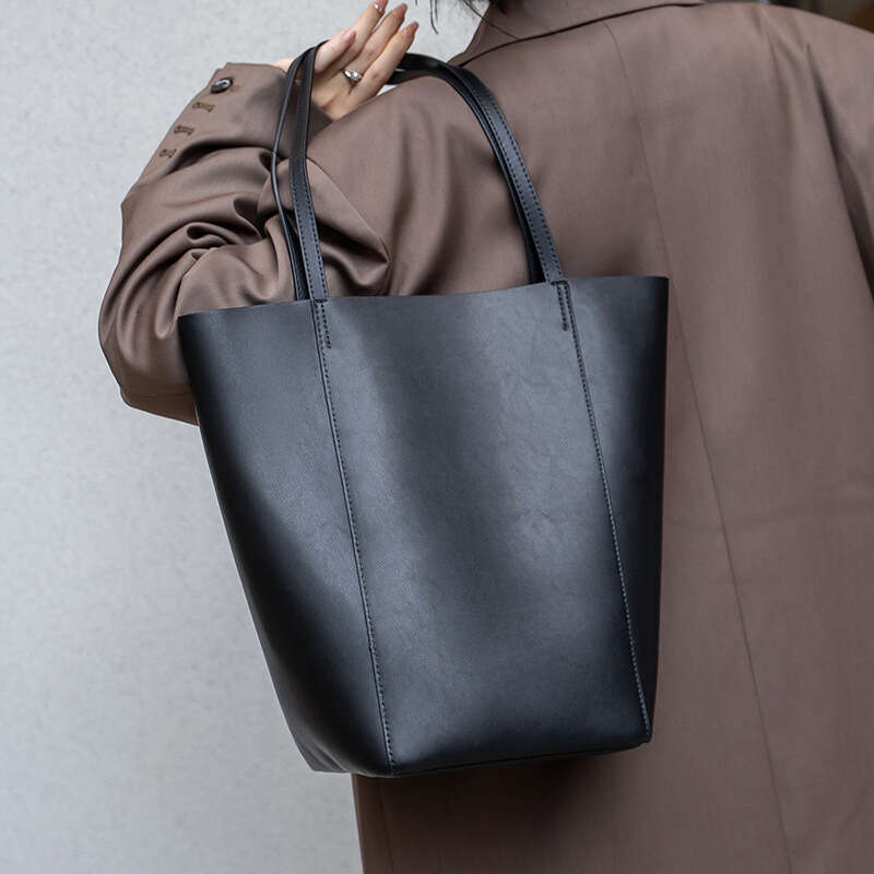 Genuine Leather Handbag Shoulder for Women 2023 New Autumn Winter Versatile Commuter Tote Large Capacity Bucket Mother Bag designer bag