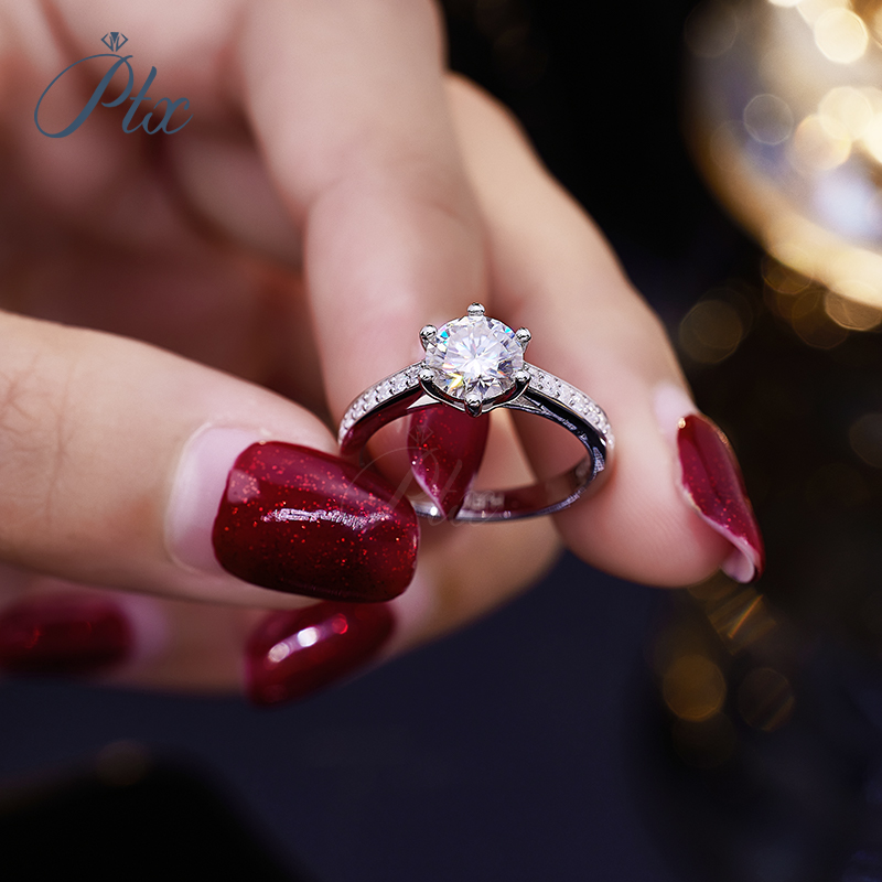 1CT Moissanite Diamond Ring S925 Sterling Silver Light Luxury Style Factory Wholesale Round Cut Moissanite Diamond Wedding Engagement Ring