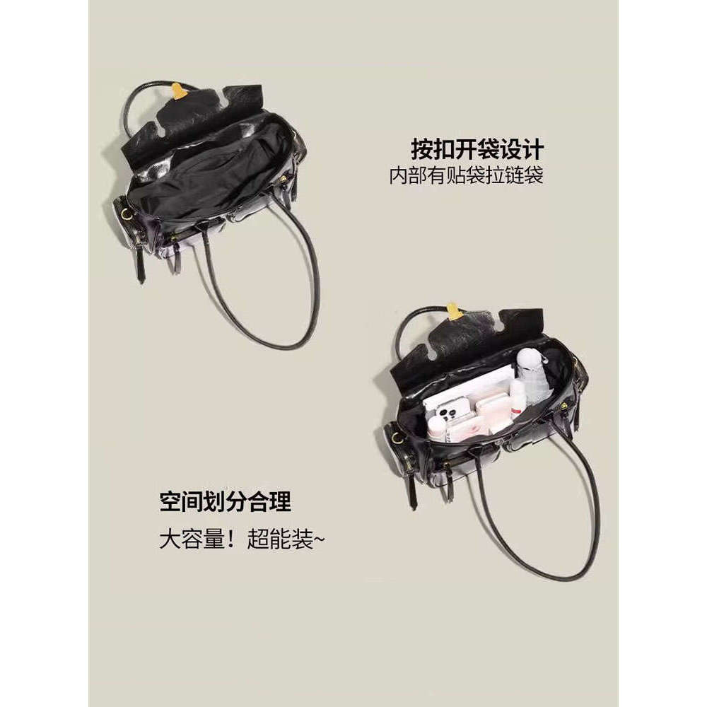 Women s Sweet Cool Style Motorcycle High end Large Capacity Commuter Shoulder Underarm Crossbody Bag