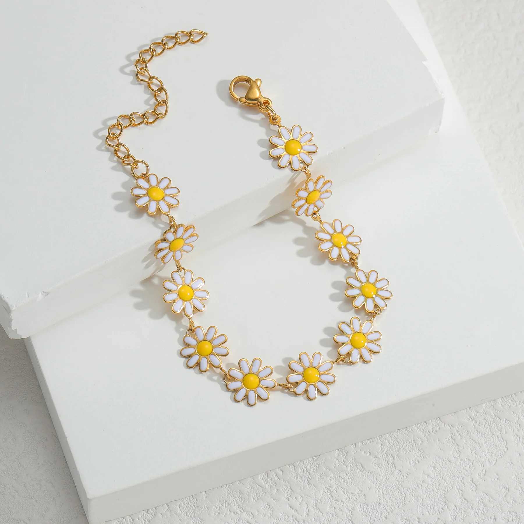 Trendy Fashion Daisy Bracelet Imitation Pearl Gold-Plated Beads For Women Baby Stainless Steel Handmade Bangle Jewelry Gifts W250526
