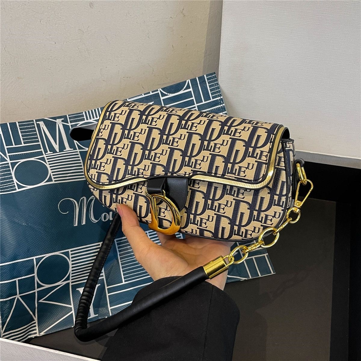2025 Women Designer Bags Genuine Leather Crossbody Shoulder Bag Adjustable Strap Spacious Purse Fashion Accessories