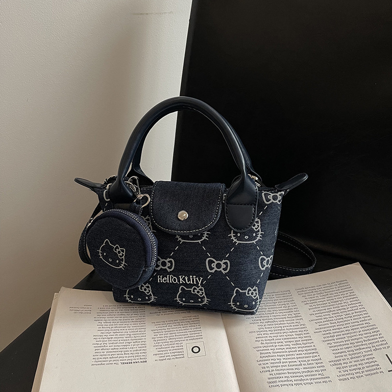 Top brand high-quality new free designer bag 2025 new fashionable printed handbag commuting soft leather casual shoulder width bag new free designer b