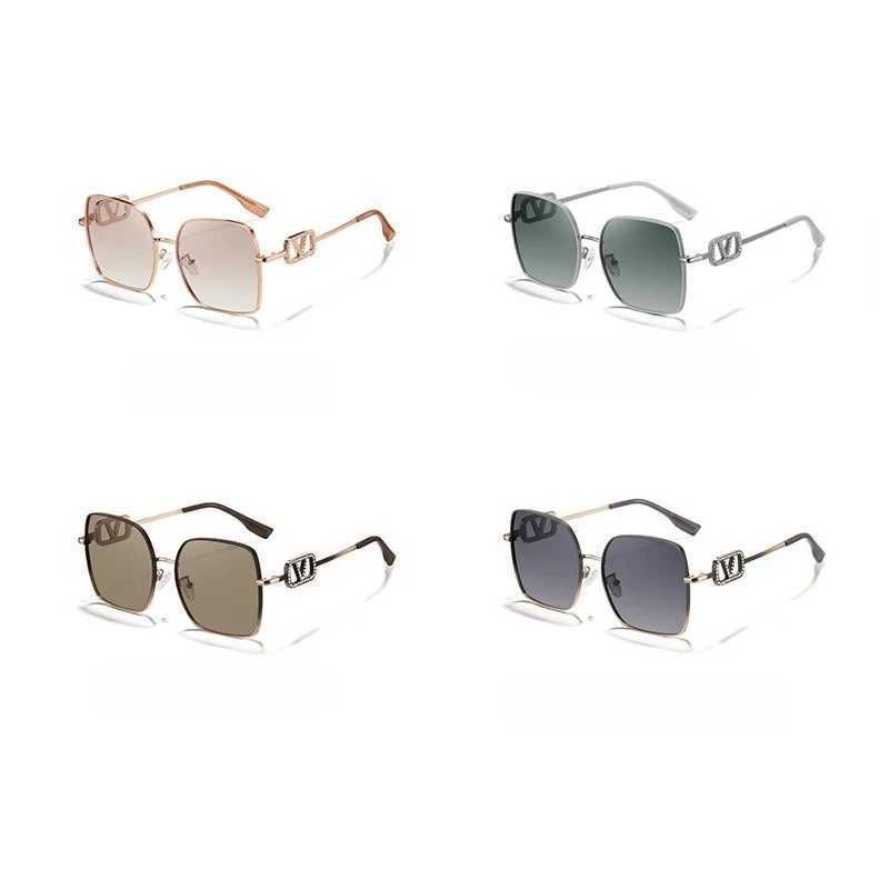 New Type of UV-resistant Sunshade High-end and Fashionable Metal Driving Polarized Sunglasses for Women Z250527