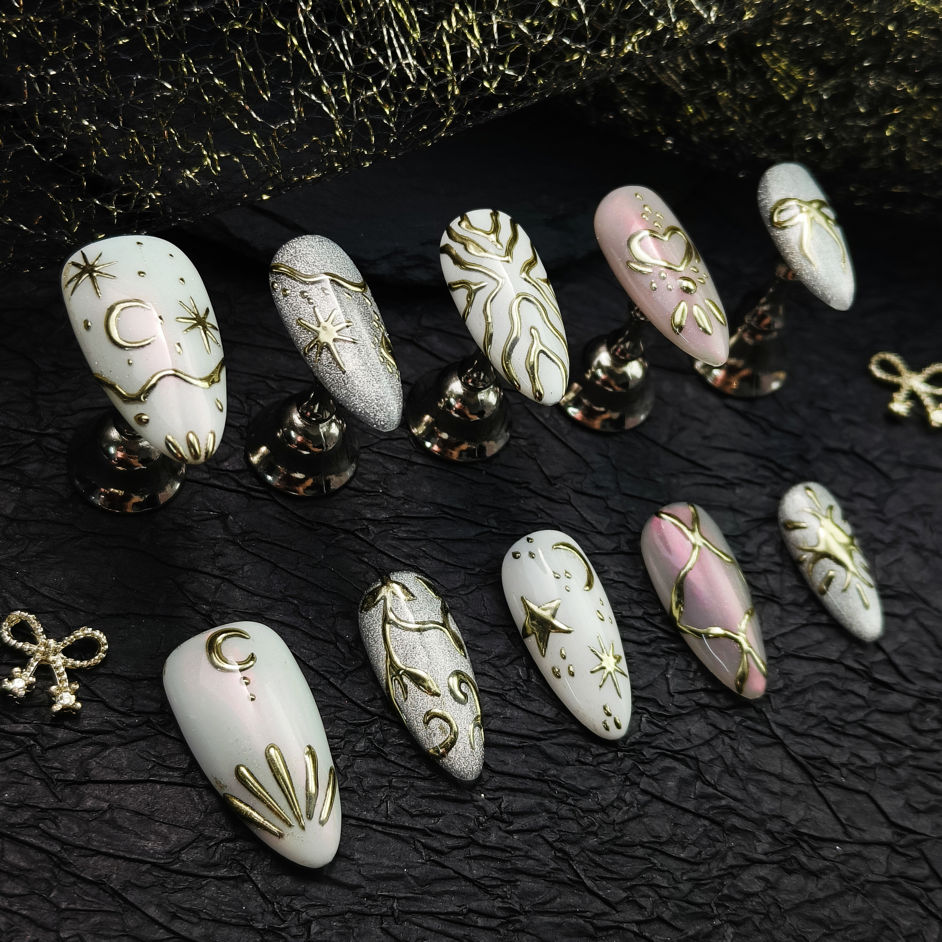 10pcs Handmade Press-on nails Medium Almond Nails 3D Stars Moon Hand drawn Fake nails Bundle Finished nail stickers Reusable Removable