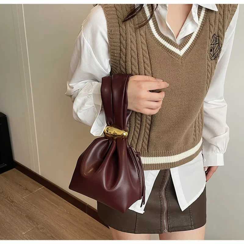 Pleated Design Mini PU Leather Dumpling Clutch Bags for Women Fashion Knotted Female Retro Shoulder Bag Wrist Handbags Purses W250527