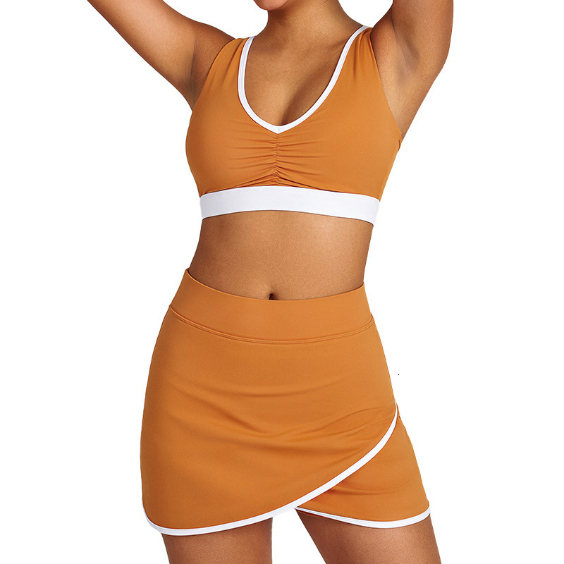 Color Block Wrinkled Yoga Outfit Set Tennis Skirt Tank Top Shockproof Quick-Dry Shorts Sports Bra for Women