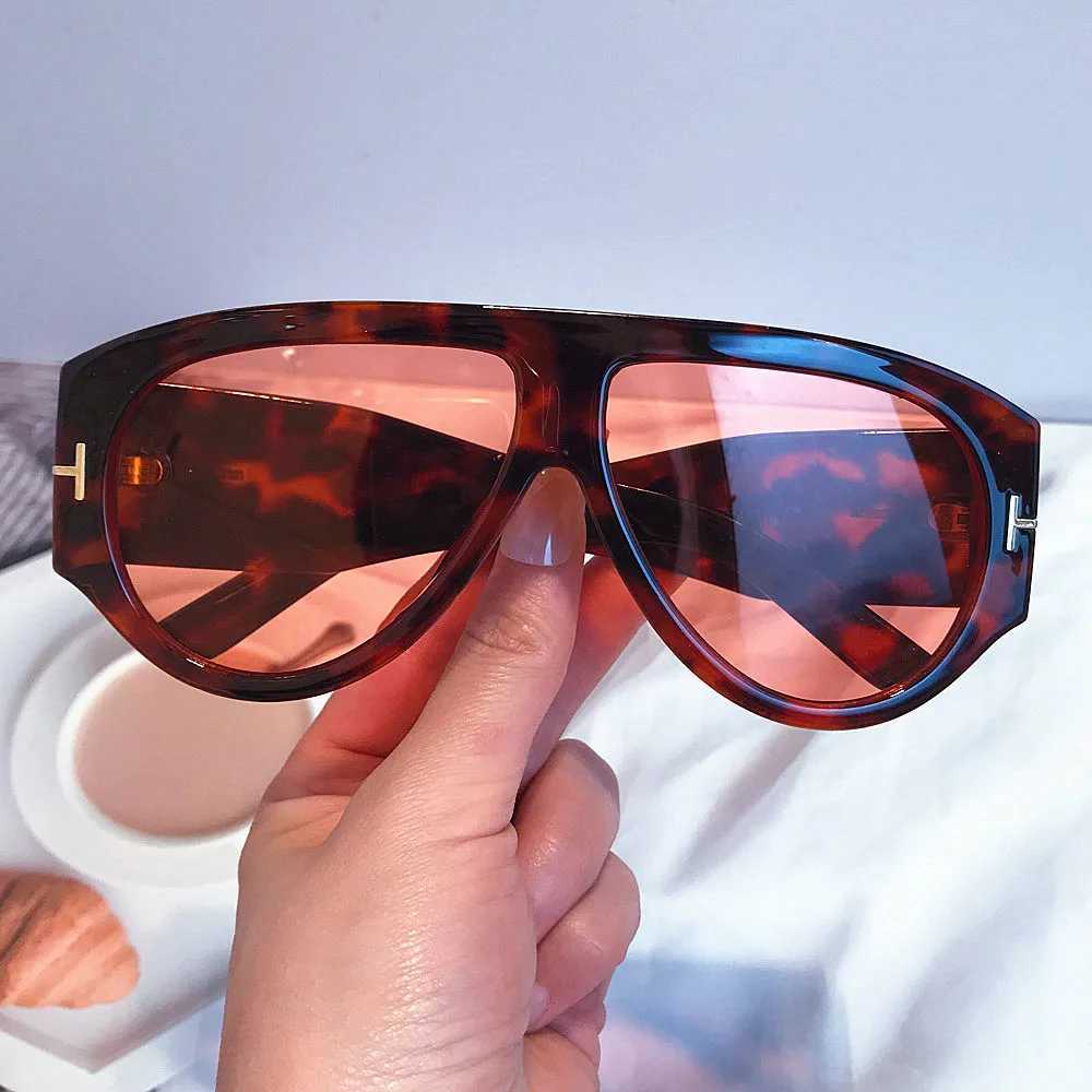 2024 Vintage Wide Leg Oval Gradient Sunglasses Men New Fashion Brand Driving Sun Glasses Women Sexy Leopard Red Shades Uv400 Z250527