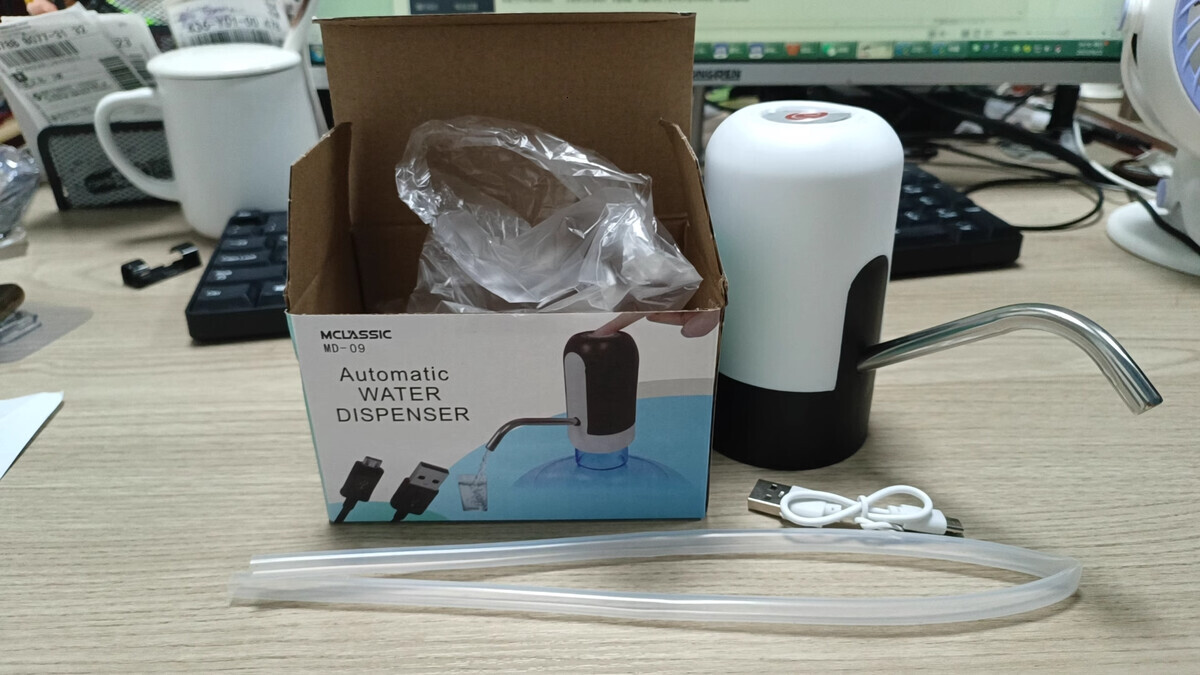 Drinking fountain Electric Portable Water Pump Dispenser USB Charging Automatic Drinking Bottle Switch Silent Touch 19 liters