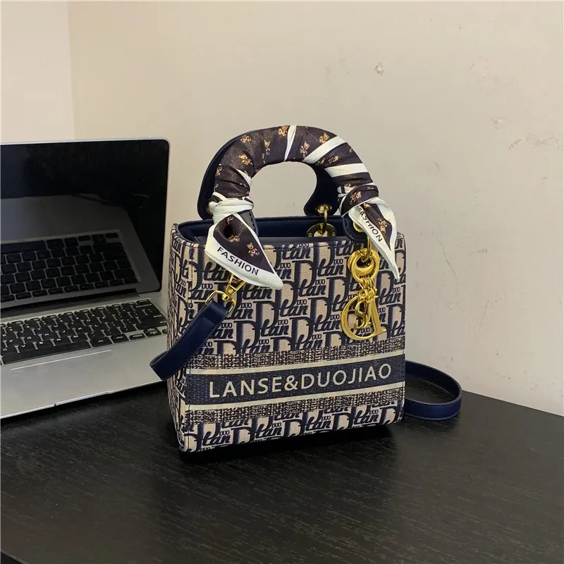 Free Shipping Designer Red Brides Wedding New Gift Shoulder Bag For Best Friend Large Capacity Matte Handheld Crossbody Princess Dai Tote Bag