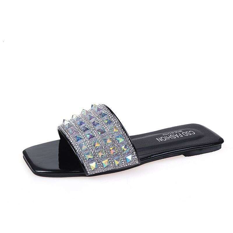 Wholesale Sandals For Outdoor Wear Plus Size Fashion Sandals Rhinestone Slippers For Outdoor Wear Flat And Comfortable New Style Slippers Designer San