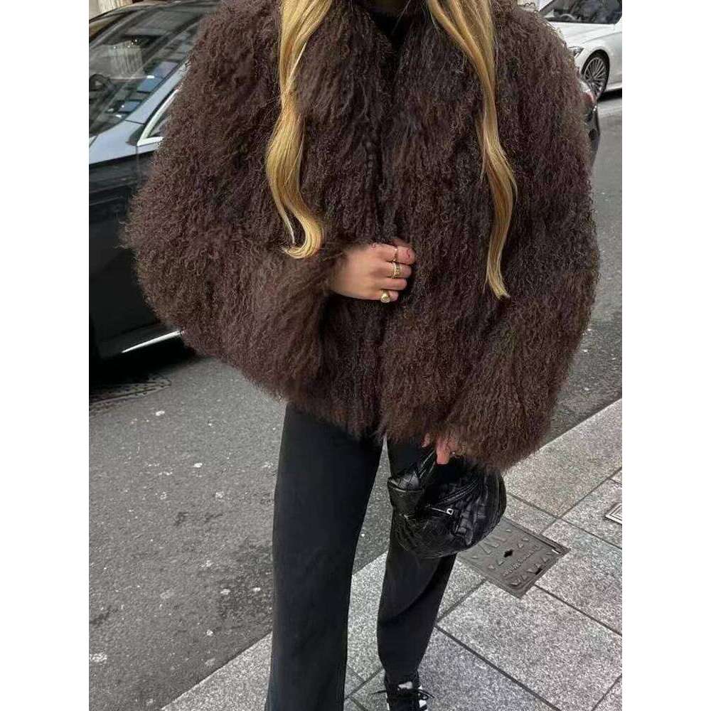 Winter New Fashion Solid Fluffy Coat Women High Street Lapel Collar Faux Fur Jacket Female Casual Overcoats