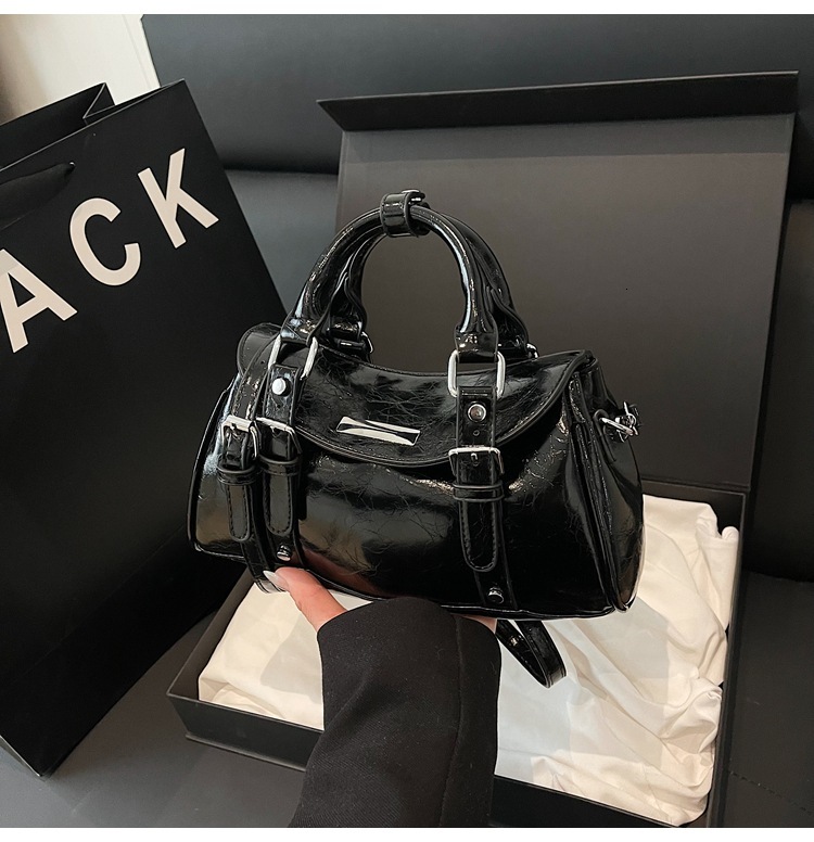 Top quality brand, high-quality new item, free delivery designer bag, 2025 popular shoulder bag, commuter jumpsuit, new item, free delivery design bag