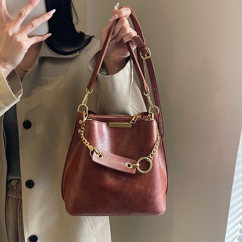 High quality brand new free delivery designer bag, fashionable multifunctional handbag, single shoulder crossbody bag, brand new free delivery designe