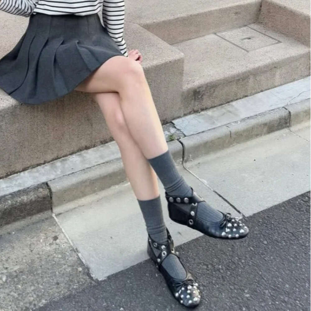 ~Ballet Dance Women Cross Strap Versatile Studded Punk Style Beaded Bow Round Toe Flat Shoes